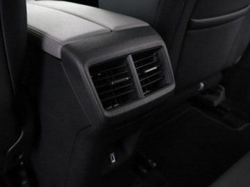 Citroen C5 Aircross SUV 1.2 PureTech 130KM 2018 Citroen C5 Aircross 1.2 Benzyna Feel Klimatronik, zdjęcie 38