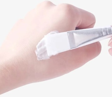 Плоская кисть для масок из водорослей и сывороточных кислот Prima Derma.