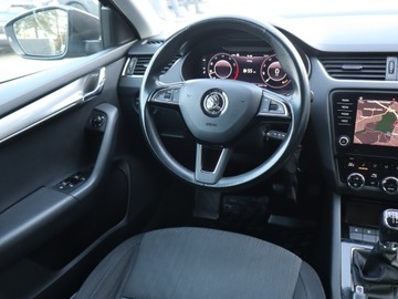 Skoda Octavia III Liftback Facelifting 1.5 TSI ACT 150KM 2019 Skoda Octavia 1.5 TSI, Salon Polska, Serwis ASO, zdjęcie 6