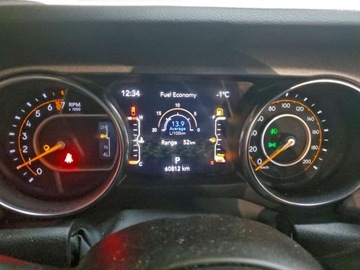 Jeep Gladiator 2023 Jeep Gladiator Mojave 2023 3.6 Benzyna 285KM, zdjęcie 9