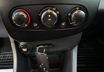 Renault Clio IV Grandtour  1.5 ENERGY dCi 90KM 2015 Renault Clio SALON PL 1.5 DCI 90kM PISEMNA GWARANCJA w cenie Transport, zdjęcie 37