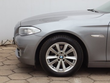 BMW Seria 5 F10-F11 Touring 520d 184KM 2012 BMW 5 520d, 181 KM, Automat, Skóra, Navi, Xenon, zdjęcie 13
