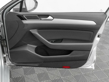 Volkswagen Passat B8 Variant Facelifting 2.0 TDI SCR 150KM 2022 Volkswagen Passat GD5C877#2.0 TDI Business DSG, zdjęcie 28