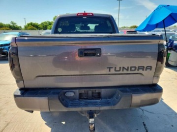 Toyota Tundra II 2021 Toyota Tundra Sr5 2021 5.7 Benzyna 381KM, zdjęcie 2