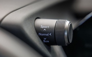 Lexus UX 2024 Lexus UX 300h F Sport Design 2.0 Hybryda 199KM, zdjęcie 10