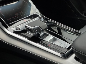 Audi Q7 II SUV Facelifting  3.0 45 TDI 231KM 2024 Audi Q7 S line,Hak,Panorama,Pakiet Czern 3.0 Diesel 231KM, zdjęcie 10
