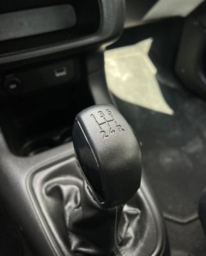 Citroen C3 III Hatchback 1.2 PureTech 82KM 2019 Citroen C3 Android auto Klima Super stan Warszawa 1.2 Benzyna 83KM, zdjęcie 20