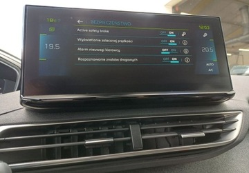 Peugeot 3008 II Plug-In Hybrid Facelifting 1.6 HYBRID 225KM 2021 Peugeot 3008 149 1.6 PureTech Hybrid PHEV Allure 225 KM I wl. FV23, zdjęcie 21