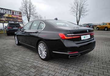 BMW Seria 7 G11-G12 2021 BMW Seria 7 BMW Seria 7 730d 3.0 Diesel 265KM, zdjęcie 2