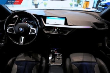 BMW Seria 1 F40 2021 BMW Seria 1 118iFV23LED Fog lightsWysoki polysk Shadow-Line 1.5 136KM, zdjęcie 11