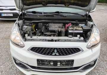 Mitsubishi Space Star 2017 Mitsubishi Space Star 2017r, 1.0 Benzyna . Lekko uszkodzony tyl. Jezdzi., zdjęcie 4