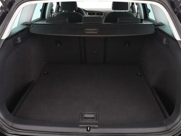 Volkswagen Golf VII Variant 1.2 TSI BlueMotion Technology 110KM 2015 Volkswagen Golf DSG klima auto navi czujniki, zdjęcie 19