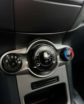 Ford Fiesta VII Hatchback 5d 1.25 Duratec 82KM 2011 Ford Fiesta Klima Isofix Gwarancja w cenie Warszawa VRAL 1.2 Benzyna 82KM, zdjęcie 19