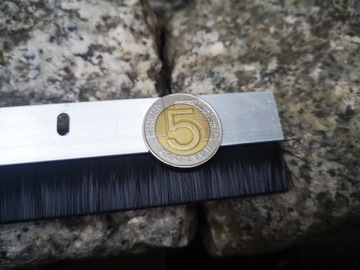 ЩЕТОЧНАЯ УПЛОТНИТЕЛЬНАЯ ПОЛОСКА ДВЕРИ 1М 14ММ