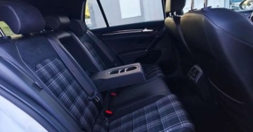 Volkswagen Golf VII GTD 5d 2.0 TDI-CR BlueMotion Technology 184KM 2016 Volkswagen Golf Volkswagen Golf GTD (BlueMotion Technology) 2.0 Diesel, zdjęcie 32