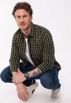 МУЖСКАЯ РУБАШКА VOLCANO K-OVAR СТАНДАРТНОГО КРОЯ L