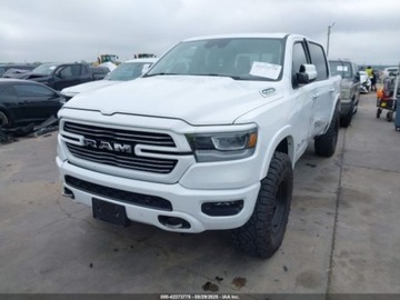  RAM 1500 LARAMIE 4X4 57 BOX 2022 5.7 Benzyna 395KM, zdjęcie 2