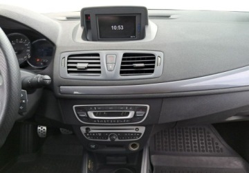 Renault Megane III Hatchback 2.0 dCi 160KM 2011 Renault Megane Renault Megane III GT Wersja Renault Sport Kubelki Duze, zdjęcie 14