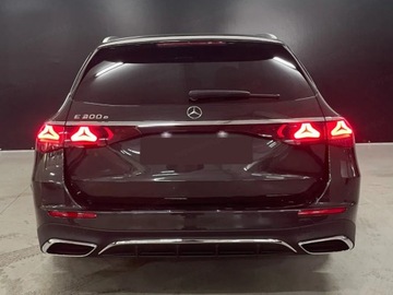 Mercedes Klasa E W214 2023 E Klasa 300 e AMG Estate 2.0 (333KM) 2023, zdjęcie 2