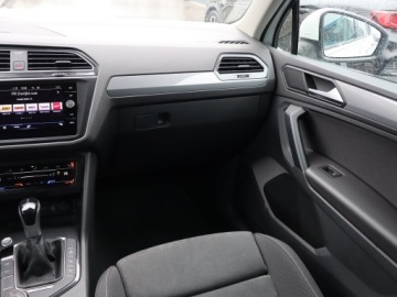 Volkswagen Tiguan II SUV Facelifting 2.0 TSI 190KM 2022 VW Tiguan 2.0 TSI, Salon Polska, 1. Właściciel, zdjęcie 7