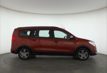 Dacia Lodgy Minivan Facelifting 1.5 Blue dCi 115KM 2021 Dacia Lodgy 1.5 Blue dCi, Salon Polska, zdjęcie 5