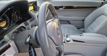 Mercedes Klasa E W212 Coupe 200 CGI BlueEFFICIENCY 184KM 2011 Mercedes-Benz Klasa E Wzorowy E 200 Coupe - 118 Tkm - Bezwypadkowy 1.8, zdjęcie 10