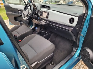 Toyota Yaris III Hatchback 5d Hybrid 100KM 2013 TOYOTA YARIS III HYBRID 1.5VVT-I AUTOMAT !!! WARTO !!!, zdjęcie 29