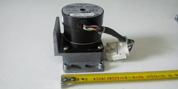 Шаговый двигатель 4H5618S3808 Nanotec 200 шагов