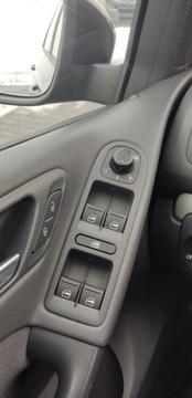 Volkswagen Golf VI Hatchback 5d 1.6 102KM 2009 Volkswagen Golf 1.6 mpi ,bezwypadek ,tylko 104 tys km potwierdzone 1.6, zdjęcie 22