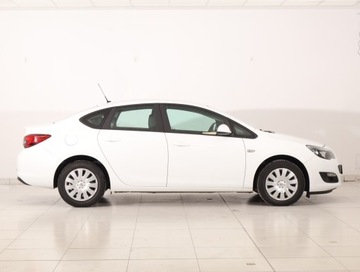 Opel Astra J Sedan 1.6 Twinport ECOTEC 115KM 2018 Opel Astra 1.6 16V, Salon Polska, Serwis ASO, zdjęcie 5