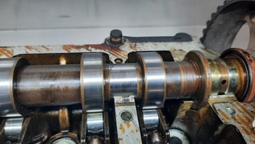 ГОЛОВКА ДВИГАТЕЛЯ 7700600552F RENAULT MEGANE I 1.6B 16V