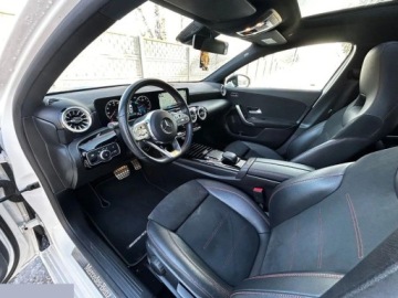 Mercedes Klasa A W177/V177 Hatchback 1.3 200 163KM 2021 Mercedes-Benz Klasa A 200 4-Matic AMG Line 8G-DCT 1.3 Benzyna 163KM 2021r, zdjęcie 8