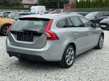 Volvo V60 I Kombi 1.6 DRIVe 115KM 2012 Volvo V60 1.6 D2 114KM 2012 skóry, climatronic, zdjęcie 5