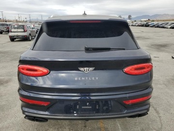 Bentley Bentayga 2023 Bentley Bentayga 2023 4.0l 4.0 Benzyna 542KM, zdjęcie 2
