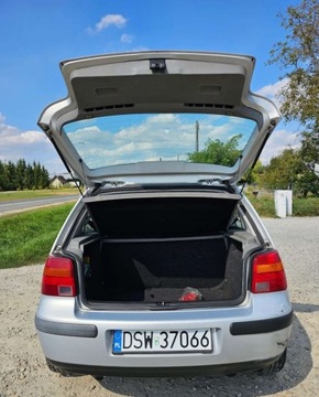 Volkswagen Golf IV Hatchback 1.4 16V 75KM 1997 Volkswagen Golf Volkswagen Golf IV 1.4 Basis 1.4 Benzyna 75KM, zdjęcie 15
