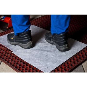 Мобильный набор универсальных сорбентов, маты рулонные.