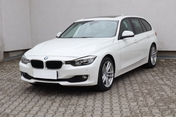 BMW Seria 3 E90-91-92-93 Touring E91 2.0 318d 143KM 2012 BMW 3 318 d, Automat, Navi, Klima, Klimatronic, zdjęcie 1