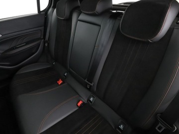 Peugeot 308 II Hatchback Facelifting 1.2 PureTech 130KM 2021 Peugeot 308 LED navi skóra/alcantara virtual, zdjęcie 16