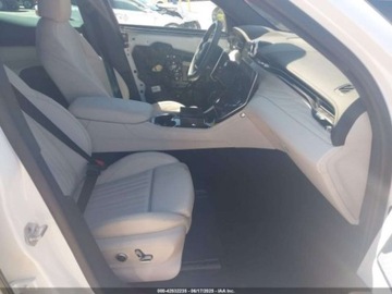 Maserati 2024 Maserati Grecale 2024r., 4x4, 2.0L 2.0 Benzyna 296KM, zdjęcie 8