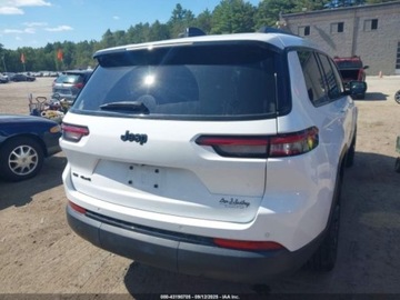 Jeep Grand Cherokee IV 2022 Jeep Grand Cherokee 2022 JEEP GRAND CHEROKEE L ALTITUDE 4X4 3.6 Benzyna, zdjęcie 5