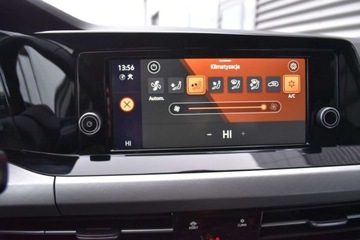 Volkswagen Golf VIII Variant 2.0 TDI 150KM 2022 Volkswagen Golf SalonPL TDI 150KM DSG Variant Pakiety SideAssist Czujniki, zdjęcie 16