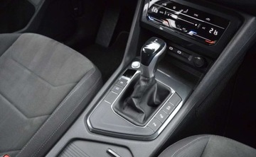 Volkswagen Tiguan II SUV Facelifting 2.0 TDI 150KM 2021 Volkswagen Tiguan 2,0 TDI DSG FULL LED MATRIX Kamera Nawigacja 2.0 Diesel, zdjęcie 15