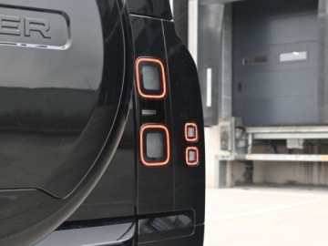 Land Rover Defender IV (L663) Hard Top 90 3.0D R6 250KM 2025 Defender 110 D250 X-Dynamic HSE 3.0 (250KM) 2025, zdjęcie 14