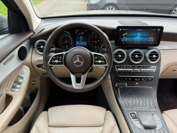 Mercedes GLC C253 Coupe Facelifting 2.0 200d 163KM 2020 Mercedes GLC 200 d Coupe Skóry CarPlay Hak FV23%, zdjęcie 20
