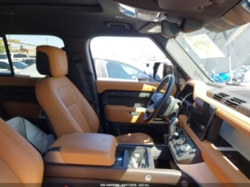 Land Rover Defender IV (L663) 2024 Land Rover Defender 110 P500 SE 2024 5.0 Benzyna 493KM, zdjęcie 13