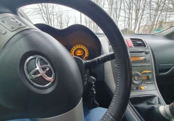 Toyota Auris I Hatchback 3d Facelifting 1.33 Dual VVT-i 101KM 2009 Toyota Auris Toyota Auris 1.33 VVT-i Life 1.3 Benzyna 101KM, zdjęcie 15