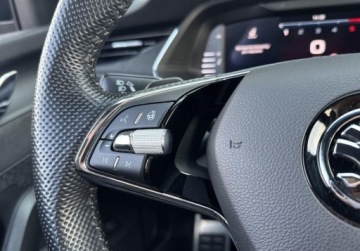 Skoda Octavia IV RS Kombi 2.0 TDI SCR 200KM 2022 Skoda Octavia RS 2.0TDI 200KM DSG HAK SkoraMasaz NAVI DCC Kamera LED Matri, zdjęcie 19