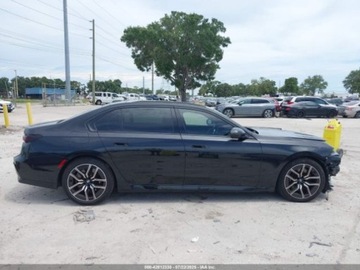 BMW Seria 7 G70 2024 BMW Seria 7 740i xDrive 2024 3.0l 3.0 Benzyna 375KM, zdjęcie 6