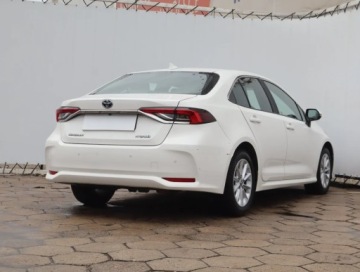 Toyota Corolla XII Sedan 1.8 Hybrid 122KM 2022 Toyota Corolla 1.8 Hybrid, Salon Polska, zdjęcie 4