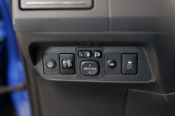 Toyota Auris I Hatchback 5d Facelifting 1.6 Valvematic 132KM 2011 Toyota Auris 1.6 Dynamic 1.6 Benzyna 132KM, zdjęcie 13